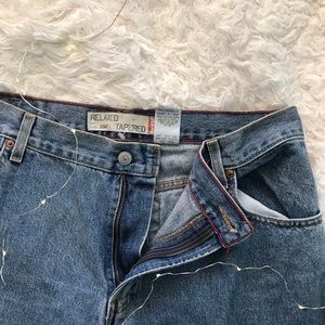 VINTAGE HIGH WAISTED LEVI JEANS